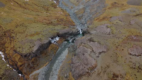 Humid-Skutafoss-waterfall-canyon-eroded-by-water-and-glacier,-Iceland