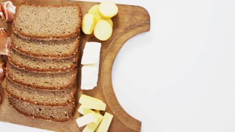 Rebanadas-De-Queso-Con-Pan