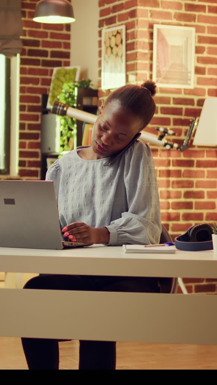 Vertical Freelancer writing information from call