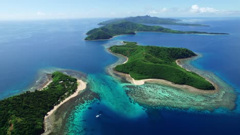 Volando-Alto-Sobre-Las-Islas-Yasawa-Fiji-Y-Sus-Arrecifes-De-Coral