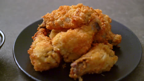 fried chicken wings with ketchup