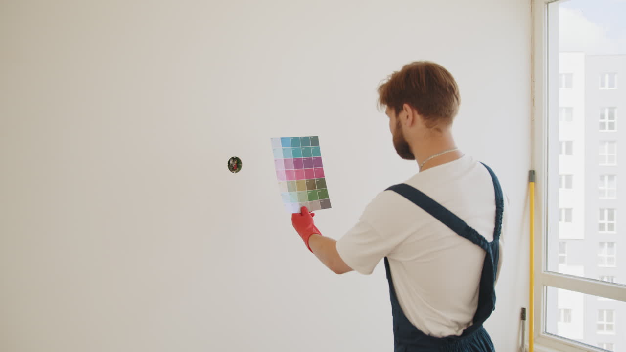 elegir colores de pintura para la renovación de una habitación