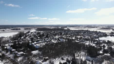 Simple-town-of-Niagara-On-The-Lake-Ontario-aerial