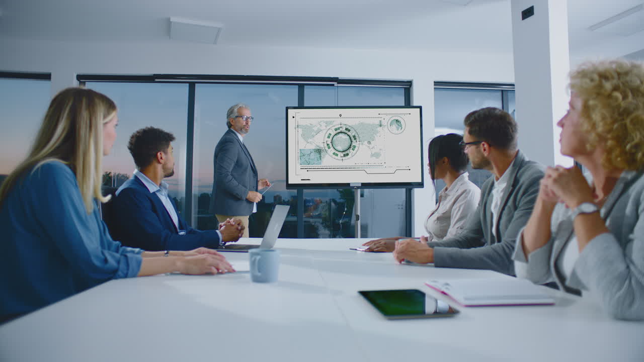 회의실에서 비즈니스 프레젠테이션