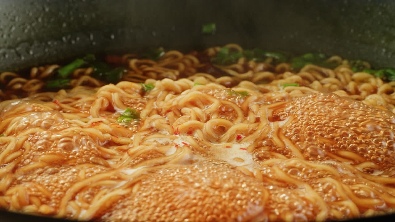 cocción de ramen instantáneo