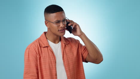 llamada telefónica, comunicación y hombre enojado hablando