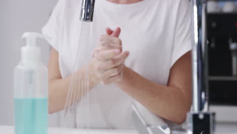 Machen-Sie-Das-Händewaschen-Zu-Einem-Teil-Ihres-Alltags