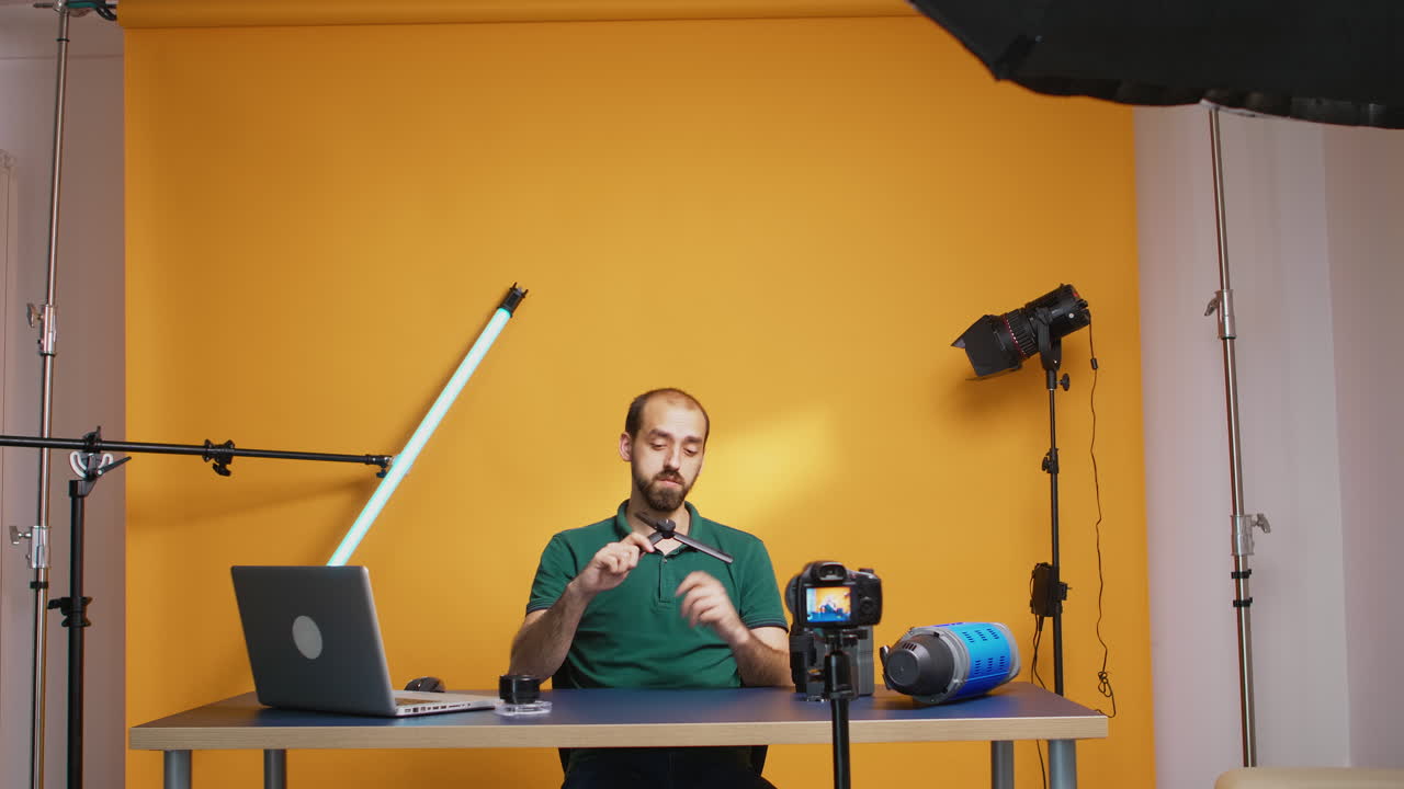 presentación de un mini trépied