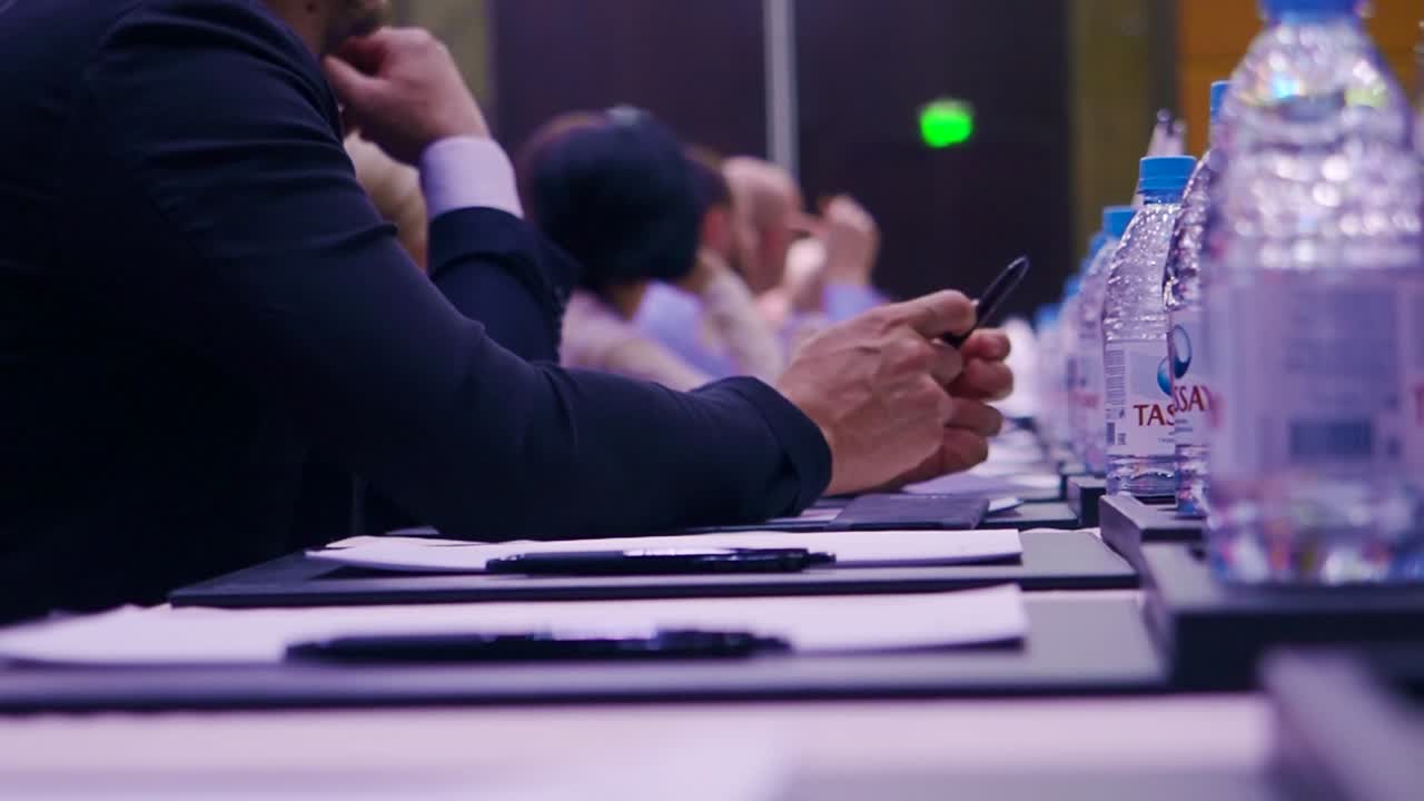 비즈니스 컨퍼런스 참석자