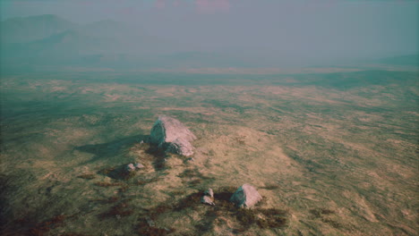 Paisaje-Alpino-Con-Grandes-Piedras