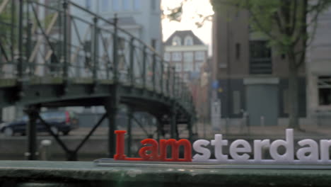 i amsterdam and makelaarsbruggetje footbridge