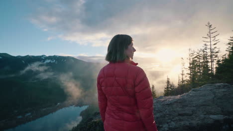 girl taking in view at rocky vantage point overlook in washington state