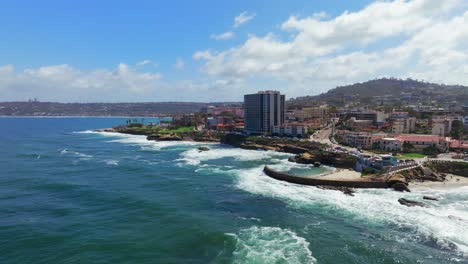 La-Jolla,-Kalifornische-Küste-Im-Sommer---Drohnenaufnahme-Aus-Der-Luft