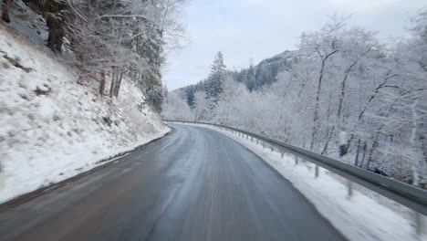 Driving-in-beautiful-winter-scenery-in-Germany