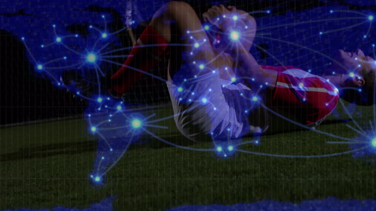 animación de la red de conexiones y el mapa del mundo sobre el jugador de fútbol caucásico herido