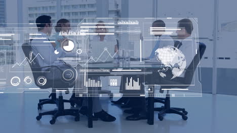 animación del procesamiento de datos financieros en diversos grupos de empresarios