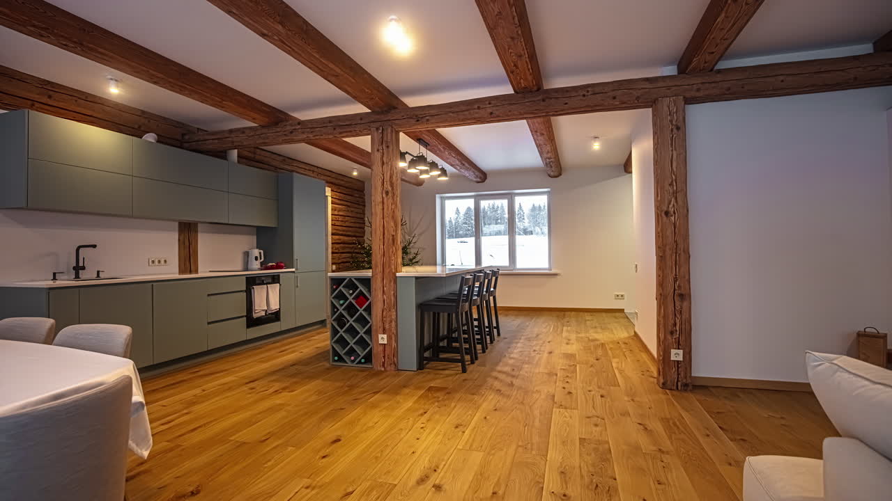 элегантный и уютный дом в заснеженном парке с современной отделкой