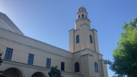 A-building-and-bell-tower-on-Southwestern-Baptist-Theological-Seminary's-campus-in-Fort-Worth,-Texas