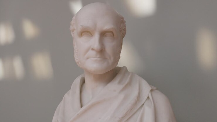 Busto in marmo in mostra al museo di Edimburgo