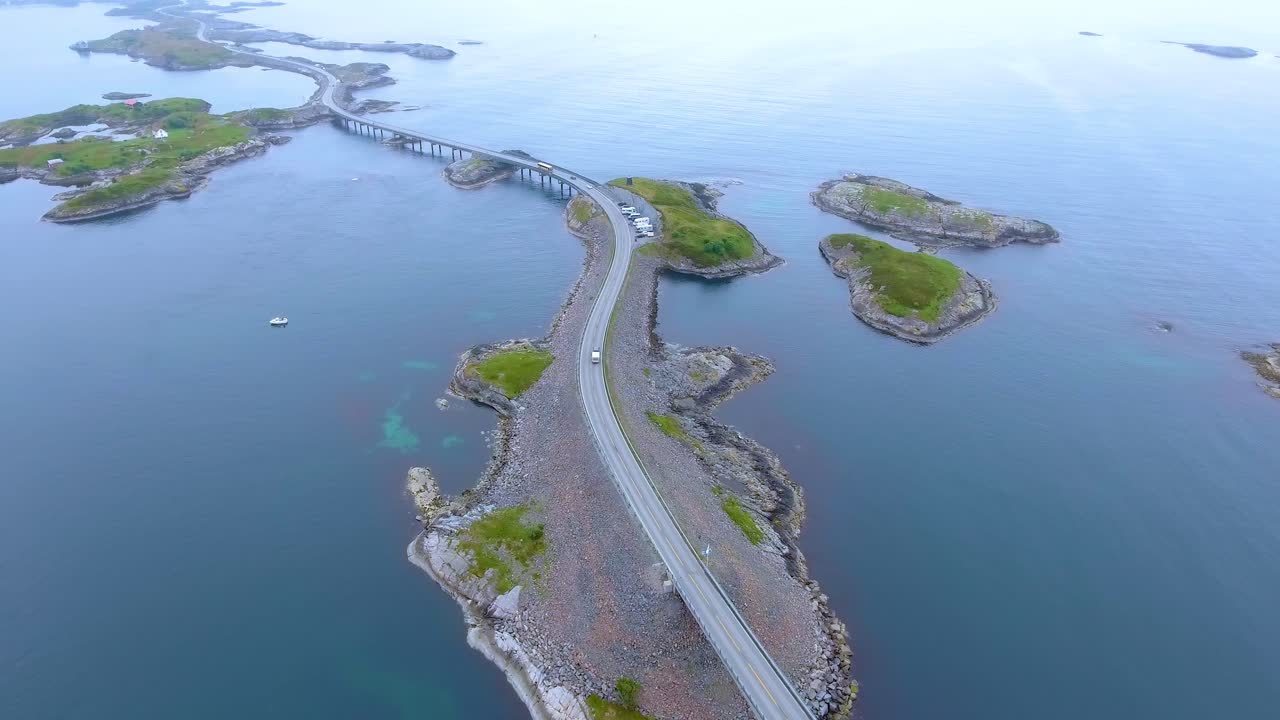 воздушная фотография атлантического океана.