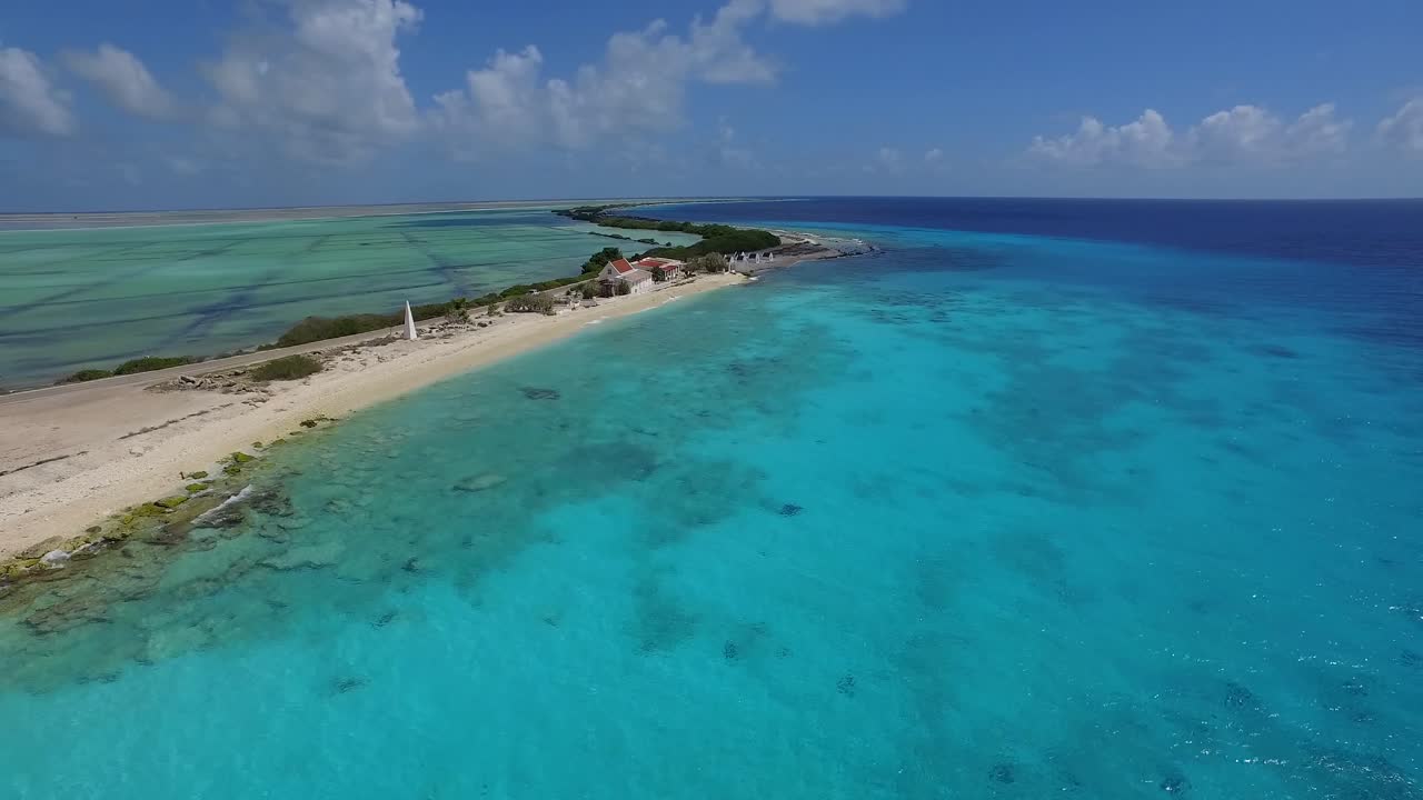 Bonaire anıtları ve köle kulübeleri