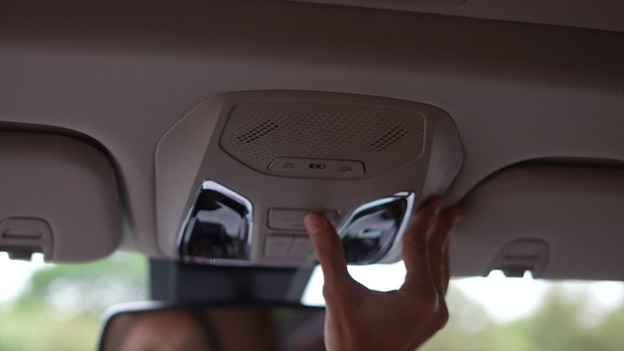 botón para abrir el techo panorámico del coche, maxus d90