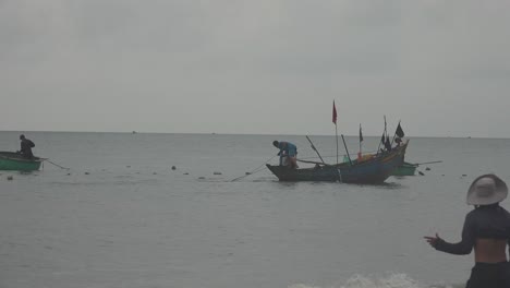 Los-Peces-Costeros,-También-Llamados-Peces-De-Bajura-O-Peces-Neríticos,-Habitan-El-Mar-Entre-La-Línea-De-Costa-Y-El-Borde-De-La-Plataforma-Continental.