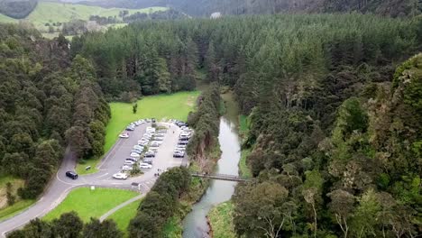 Disparando-@hunua-Falls-En-Auckland-Nueva-Zelanda-Usando-Dji-Mavic-Pro