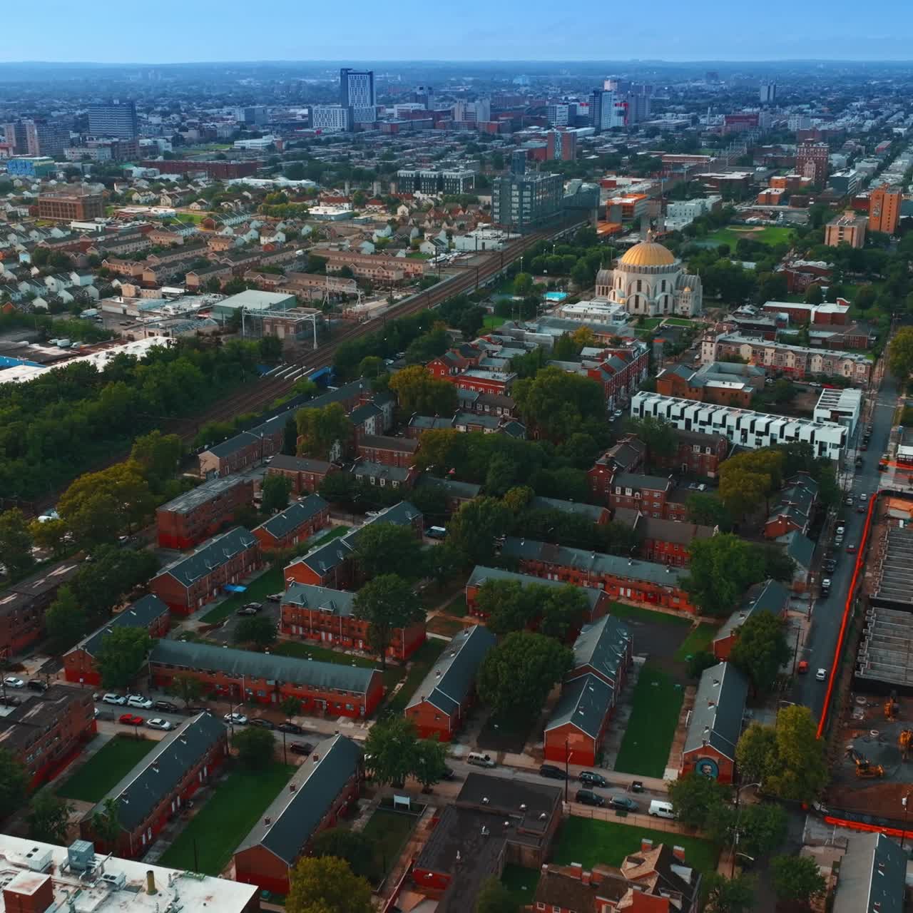 Similar houses among the lush greenery in the urban landscape. Panorama of Philadelphia, Pennsylvania, USA