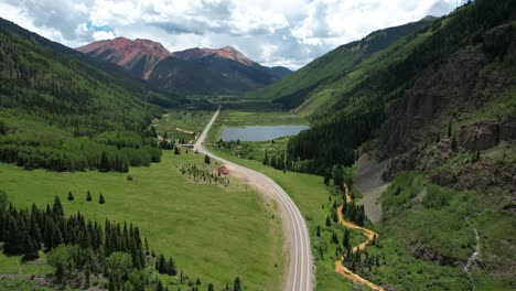 Mineral-Creek-Staging-Area-on-Million-Dollar-Highway,-Colorado-USA