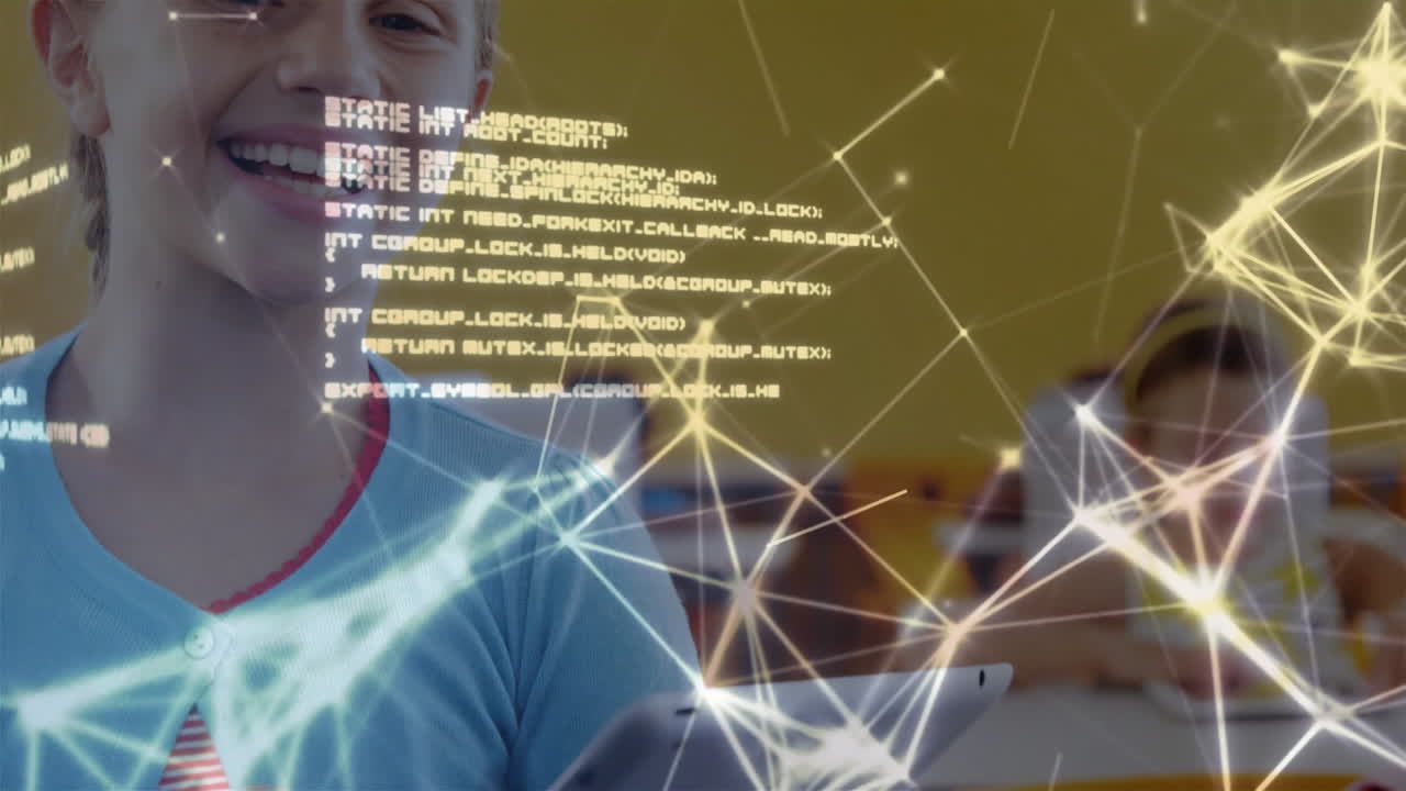 código informático y conexiones de red animación sobre joven que utiliza tableta