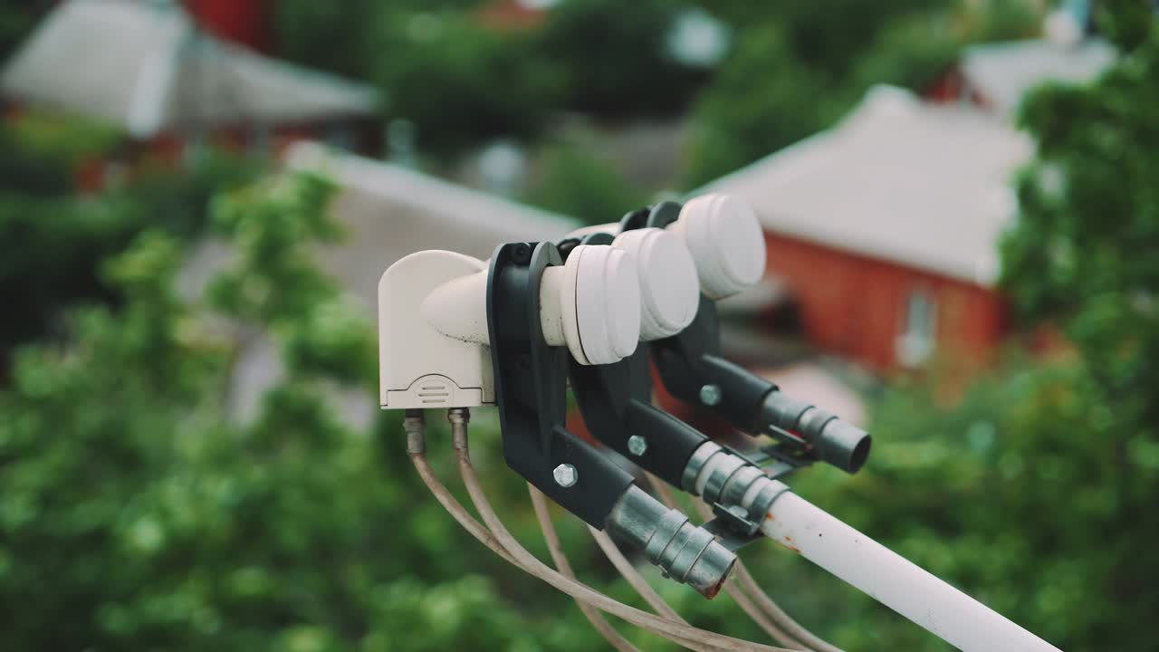 위성 접시 변환 장치