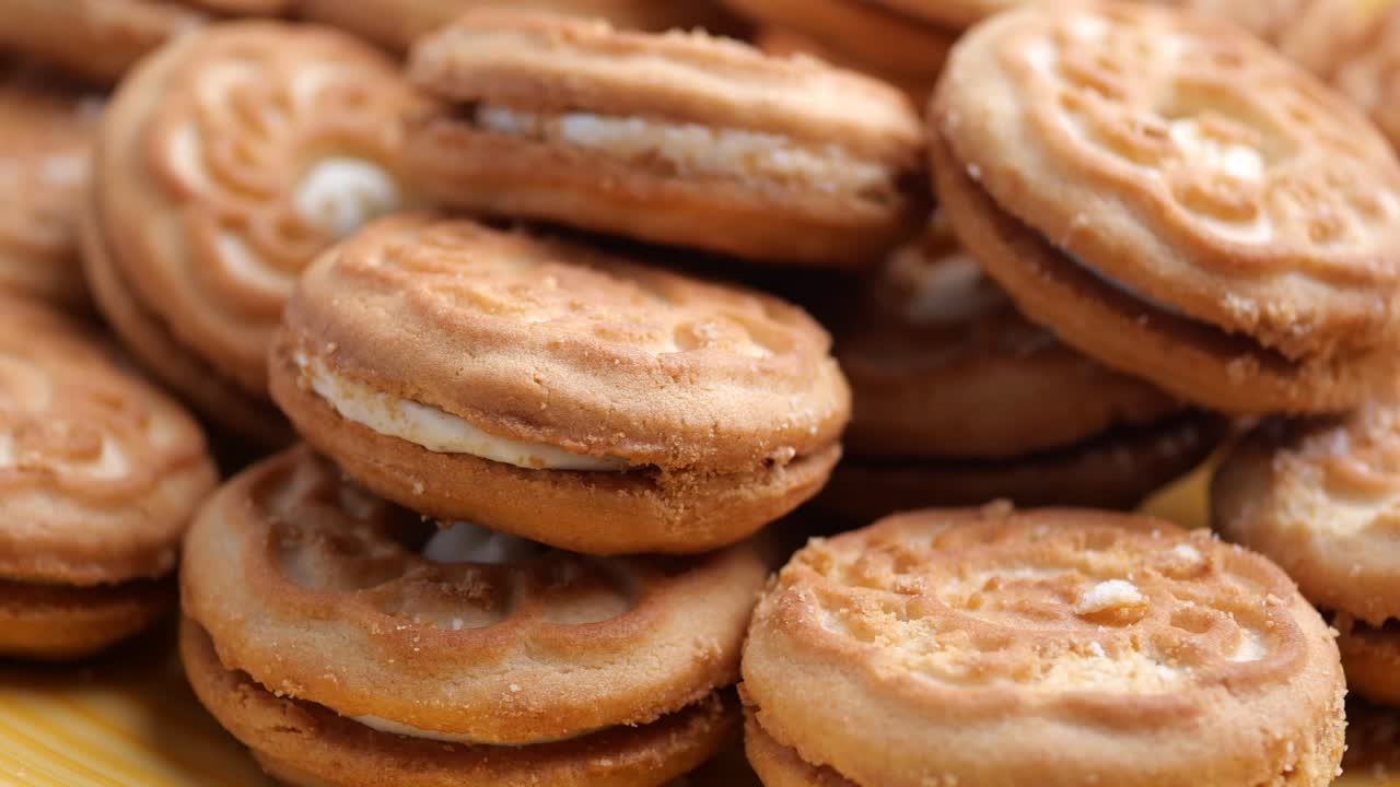 Close up of sandwich cookies
