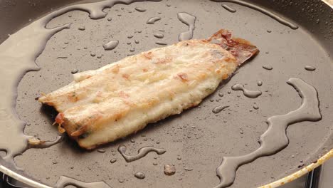 The-fish-was-fried-in-a-pan