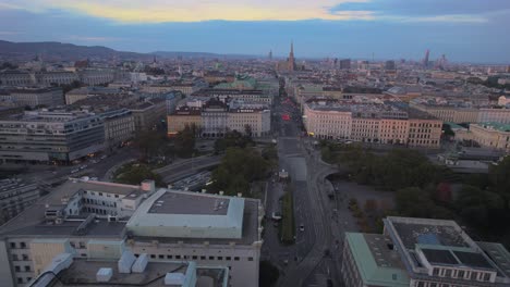 vista aérea del paisaje urbano de viena durante la luz de la tarde