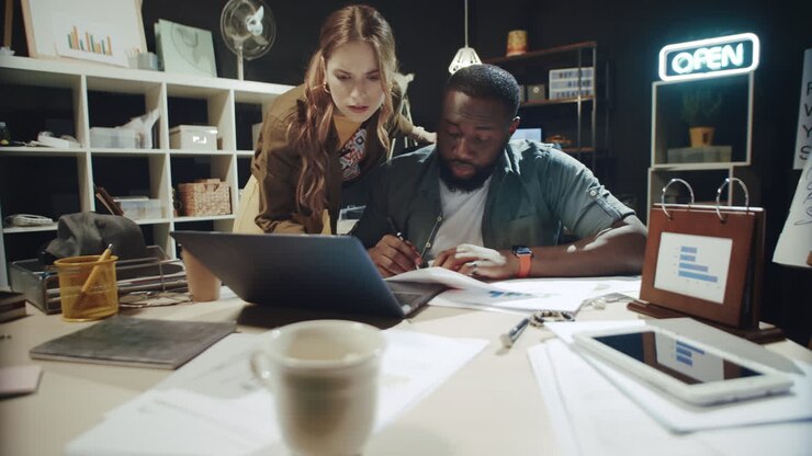 Business colleagues in a meeting