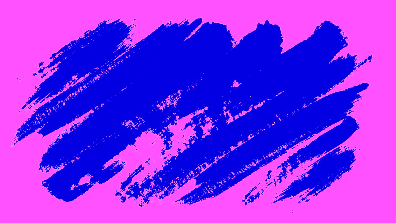 trazos abstractos de pintura azul sobre un fondo magenta
