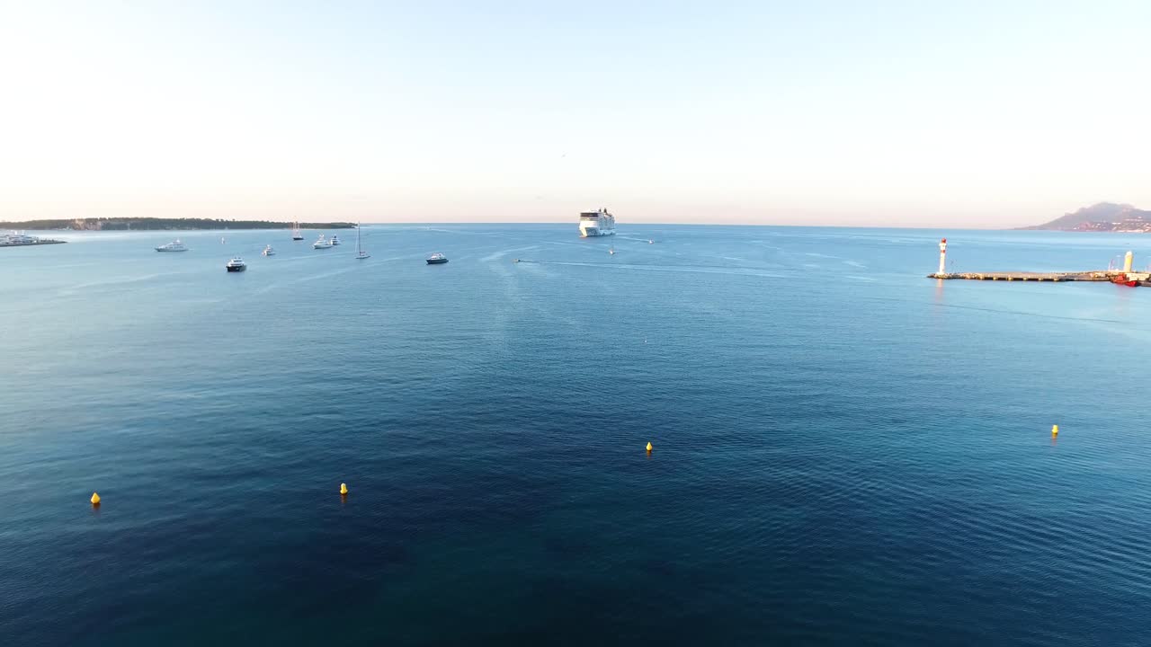 칸 해변과 해안, 조감도, 푸른 물, 여름 시간, 프랑스 남부