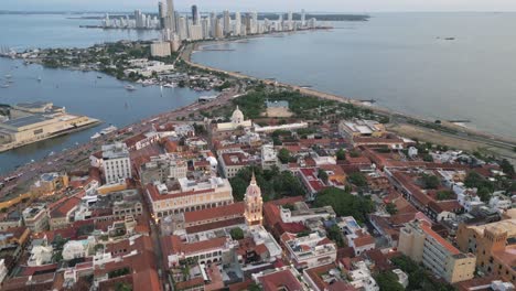 Flying-Above-Cartagena,-Colombia-Old-Colonial-Town-Area