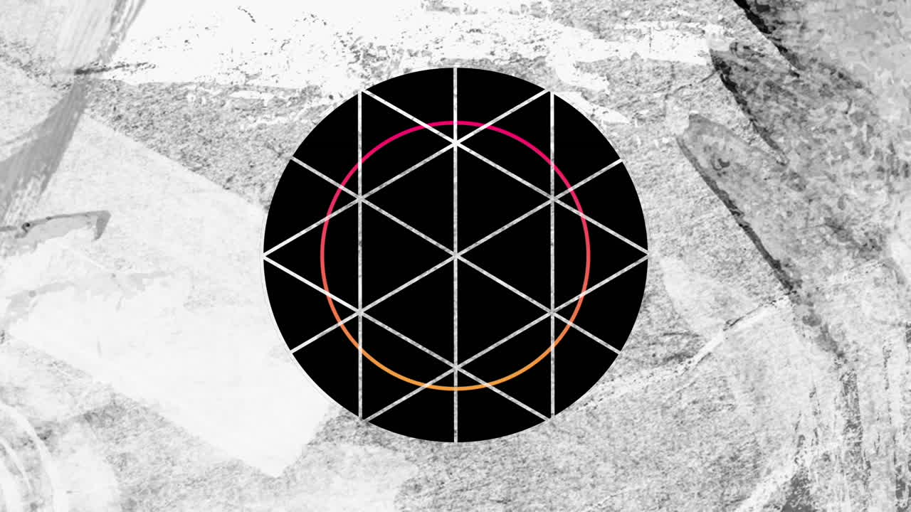 텍스처 된 회색 배경에 대한 삼각형 및 원 디자인