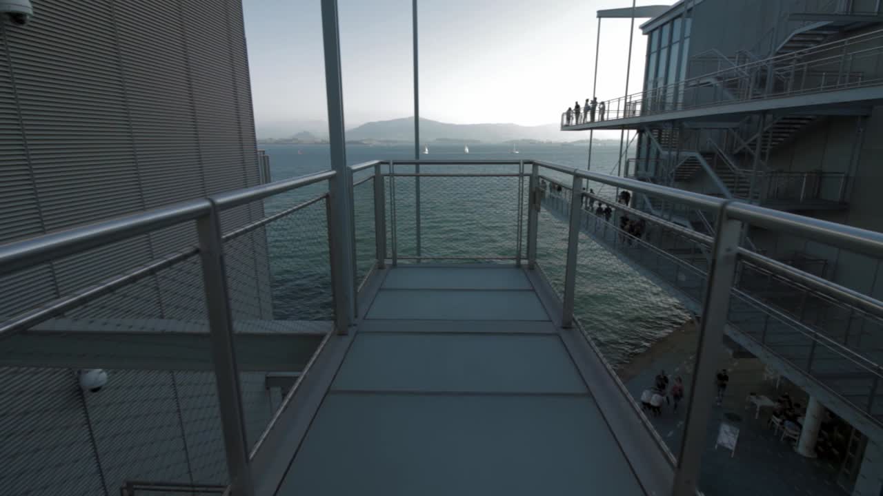 렌조 피아노가 설계한 스페인 산탄데르의 보틴 센터