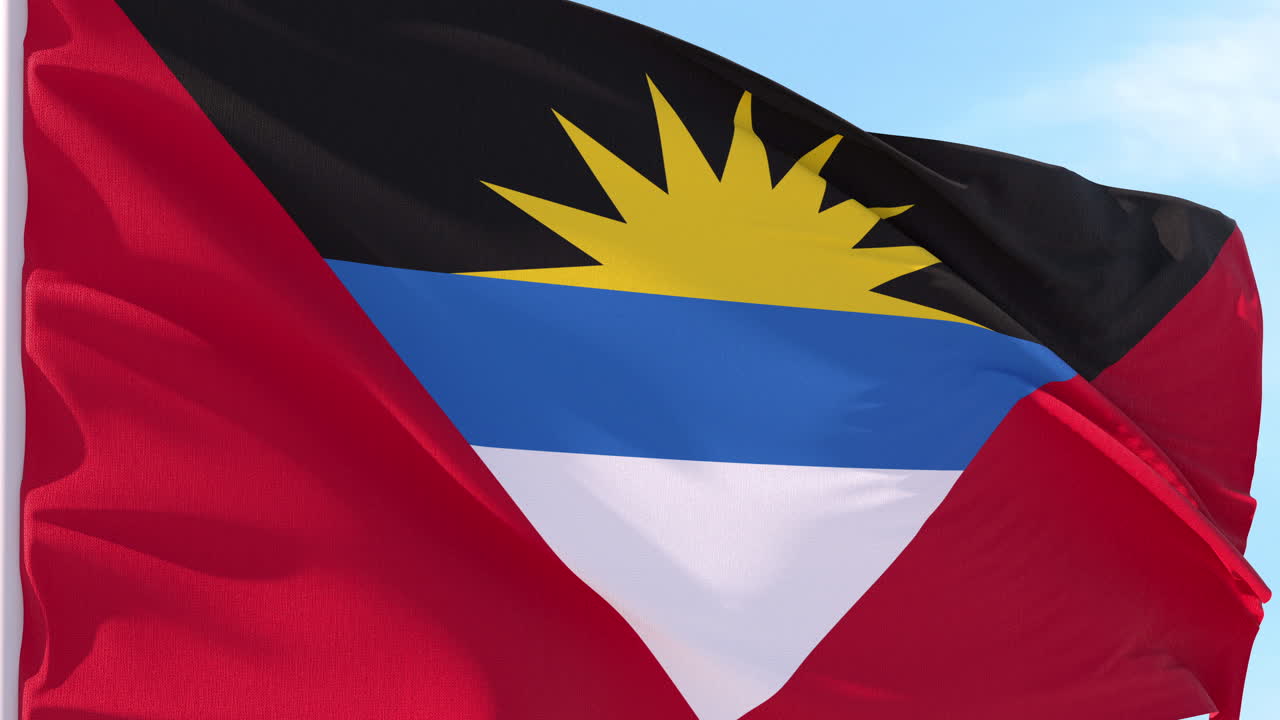 Rüzgarda Dalgalanan Antigua ve Barbuda Bayrağı