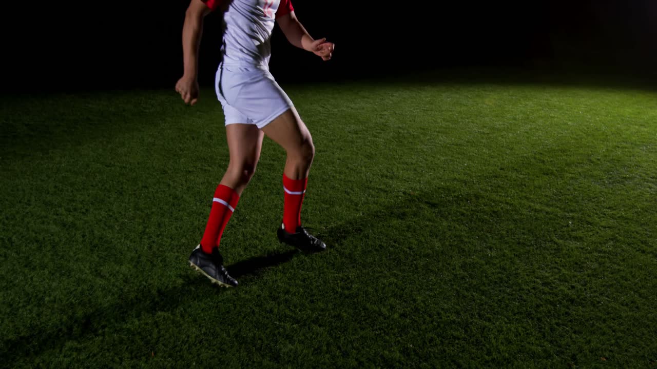 Soccer player kicking the ball 4k