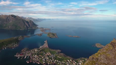 Imágenes-Aéreas-De-Las-Islas-Del-Archipiélago-Lofoten