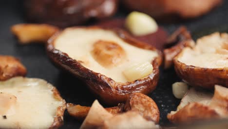 cooking shiitake mushrooms with garlic