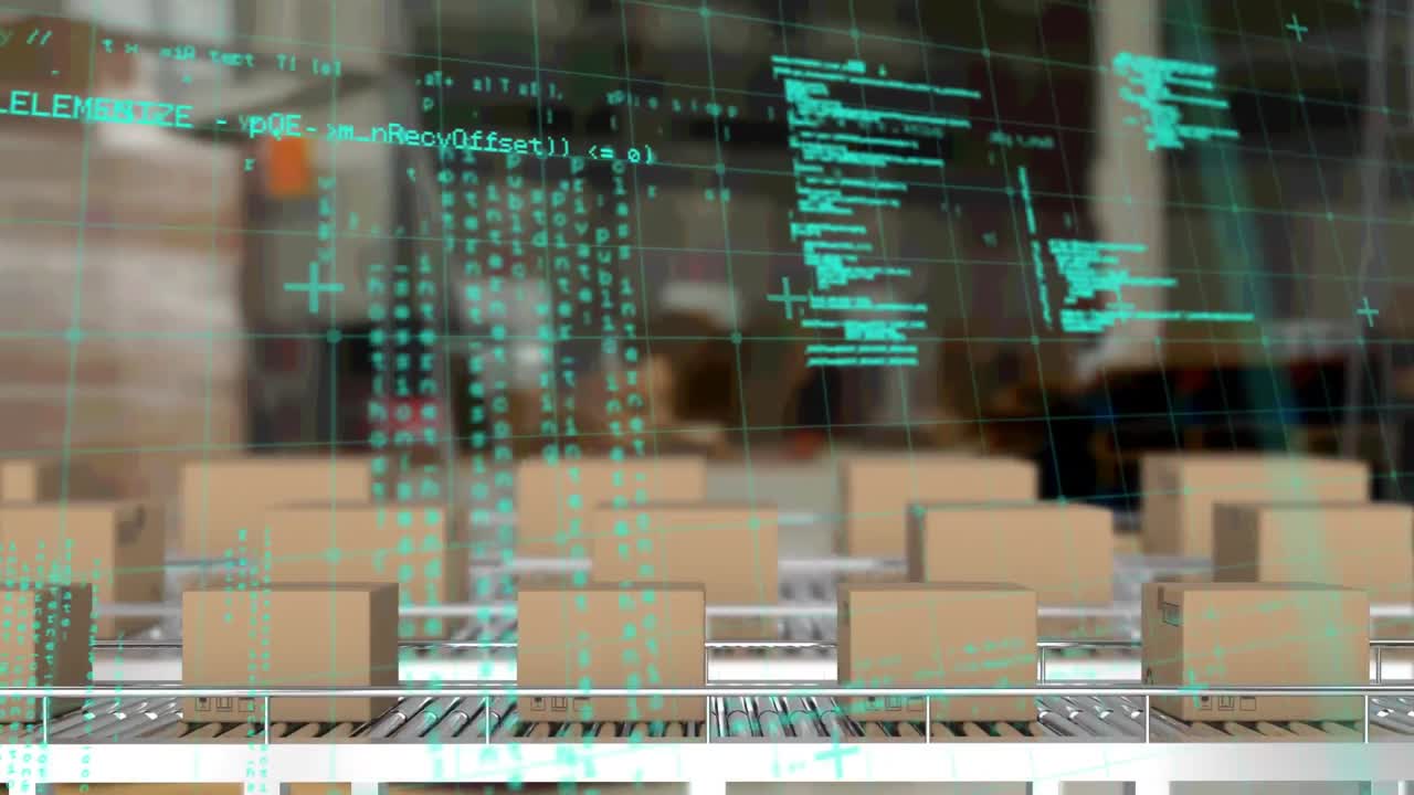 procesamiento de datos sobre cajas de entrega en cinta transportadora en contra de la fábrica