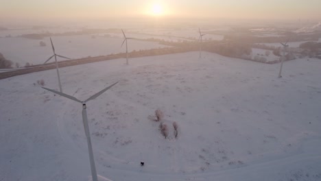 Windmühlen-Drehen-Sich-Als-Energiegeneratoren