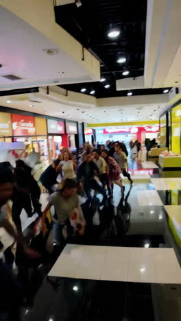 busy shopping mall