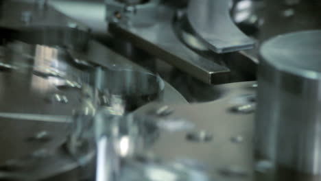 equipo de fabricación de trabajo. máquina de fabricación de torneado