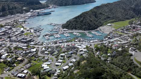 Picton,-Wunderschön-Gelegene-Stadt-Und-Hafen-Im-Queen-Charlotte-Sound